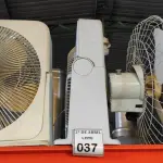 LOTE 037 - 03 VENTILADORES DIVERSOS. (NO ESTADO) ATENÇÃO! FAZER A VISITAÇÃO ANTES DE ARREMATAR, NÃO SABEMOS SE FUNCIONA. LEILÃO NÃO TEM GARANTIA E NEM DEVOLUÇÃO, SUJEITO A POSSÍVEIS AVARIAS VISÍVEIS/OCULTAS E/OU AUSÊNCIA DE COMPONENTES.