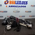 LOTE 213 - 03 CÂMERAS DIGITAIS SONY E 01 FILMADORA JVC. (NO ESTADO) ATENÇÃO! FAZER A VISITAÇÃO ANTES DE ARREMATAR, NÃO SABEMOS SE FUNCIONA. LEILÃO NÃO TEM GARANTIA E NEM DEVOLUÇÃO, SUJEITO A POSSÍVEIS AVARIAS VISÍVEIS/OCULTAS E/OU AUSÊNCIA DE COMPONENTES.