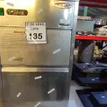 LOTE 135 - 01 MÁQUINA DE GELO PRO SUPER 50KG /24HRS. (NO ESTADO) ATENÇÃO! FAZER A VISITAÇÃO ANTES DE ARREMATAR, NÃO SABEMOS SE FUNCIONA. LEILÃO NÃO TEM GARANTIA E NEM DEVOLUÇÃO, SUJEITO A POSSÍVEIS AVARIAS VISÍVEIS/OCULTAS E/OU AUSÊNCIA DE COMPONENTES.