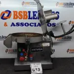 LOTE 013 - 01 RALADOR DE FRIOS METVISA. (NO ESTADO) ATENÇÃO! FAZER A VISITAÇÃO ANTES DE ARREMATAR, NÃO SABEMOS SE FUNCIONA. LEILÃO NÃO TEM GARANTIA E NEM DEVOLUÇÃO, SUJEITO A POSSÍVEIS AVARIAS VISÍVEIS/OCULTAS E/OU AUSÊNCIA DE COMPONENTES.