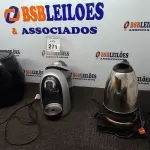 LOTE 271 - 01 CAFETEIRA 220V 03 CORAÇÕES, 01 FRITADEIRA AIR FRYER MARCA PHILCO, 01 CHALEIRA ELÉTRICA E 01 FOGÃO DE INDUÇÃO 01 BOCA MARCA MULTILAZER.  (NO ESTADO) ATENÇÃO! FAZER A VISITAÇÃO ANTES DE ARREMATAR, NÃO SABEMOS SE FUNCIONA. LEILÃO NÃO TEM GARANTIA E NEM DEVOLUÇÃO, SUJEITO A POSSÍVEIS AVARIAS VISÍVEIS/OCULTAS E/OU AUSÊNCIA DE COMPONENTES.