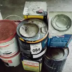 LOTE 084 - 01 LOTE COM TINTAS E MASSAS DIVERSAS. (NO ESTADO) ATENÇÃO! FAZER A VISITAÇÃO ANTES DE ARREMATAR, NÃO SABEMOS SE FUNCIONA. LEILÃO NÃO TEM GARANTIA E NEM DEVOLUÇÃO, SUJEITO A POSSÍVEIS AVARIAS VISÍVEIS/OCULTAS E/OU AUSÊNCIA DE COMPONENTES.