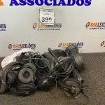 LOTE 380 - 01 LOTE COM VÁRIOS FONES DE OUVIDO DIVERSOS. (NO ESTADO) ATENÇÃO! FAZER A VISITAÇÃO ANTES DE ARREMATAR, NÃO SABEMOS SE FUNCIONA. LEILÃO NÃO TEM GARANTIA E NEM DEVOLUÇÃO, SUJEITO A POSSÍVEIS AVARIAS VISÍVEIS/OCULTAS E/OU AUSÊNCIA DE COMPONENTES.