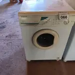 LOTE 066 - 01 MÁQUINA DE LAVAR ROUPAS CONTINENTAL 220VOLTS.   (NO ESTADO) ATENÇÃO! FAZER A VISITAÇÃO ANTES DE ARREMATAR, NÃO SABEMOS SE FUNCIONA. LEILÃO NÃO TEM GARANTIA E NEM DEVOLUÇÃO, SUJEITO A POSSÍVEIS AVARIAS VISÍVEIS/OCULTAS E/OU AUSÊNCIA DE COMPONENTES.