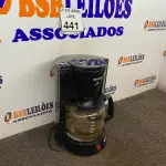 LOTE 441 - 01 CAFETEIRA ELÉTRICA E 01 COLHER EM PVC. (NO ESTADO) ATENÇÃO! FAZER A VISITAÇÃO ANTES DE ARREMATAR, NÃO SABEMOS SE FUNCIONA. LEILÃO NÃO TEM GARANTIA E NEM DEVOLUÇÃO, SUJEITO A POSSÍVEIS AVARIAS VISÍVEIS/OCULTAS E/OU AUSÊNCIA DE COMPONENTES.