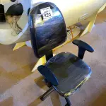 LOTE 426 - 01 CADEIRA PARA ESCRITÓRIO. (NO ESTADO) ATENÇÃO! FAZER A VISITAÇÃO ANTES DE ARREMATAR, NÃO SABEMOS SE FUNCIONA. LEILÃO NÃO TEM GARANTIA E NEM DEVOLUÇÃO, SUJEITO A POSSÍVEIS AVARIAS VISÍVEIS/OCULTAS E/OU AUSÊNCIA DE COMPONENTES.