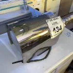LOTE 434 - 01 BOMBA ALIMENTÍCIA SANITÁRIAS EM INOX 304 05CV ,2500LITROS /HORA INDUPROPIL. (NO ESTADO) ATENÇÃO! FAZER A VISITAÇÃO ANTES DE ARREMATAR, NÃO SABEMOS SE FUNCIONA. LEILÃO NÃO TEM GARANTIA E NEM DEVOLUÇÃO, SUJEITO A POSSÍVEIS AVARIAS VISÍVEIS/OCULTAS E/OU AUSÊNCIA DE COMPONENTES.