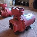 LOTE 033 - 01 BOMBA D’ÁGUA.  (NO ESTADO) ATENÇÃO! FAZER A VISITAÇÃO ANTES DE ARREMATAR, NÃO SABEMOS SE FUNCIONA. LEILÃO NÃO TEM GARANTIA E NEM DEVOLUÇÃO, SUJEITO A POSSÍVEIS AVARIAS VISÍVEIS/OCULTAS E/OU AUSÊNCIA DE COMPONENTES.
