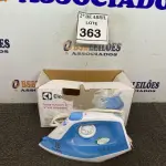 LOTE 363 - 01 FERRO A VAPOR P/ PASSAR ROUPAS ELECTROLUX COR BRANCA C/AZUL (NOVO). (NO ESTADO) ATENÇÃO! FAZER A VISITAÇÃO ANTES DE ARREMATAR, NÃO SABEMOS SE FUNCIONA. LEILÃO NÃO TEM GARANTIA E NEM DEVOLUÇÃO, SUJEITO A POSSÍVEIS AVARIAS VISÍVEIS/OCULTAS E/OU AUSÊNCIA DE COMPONENTES.