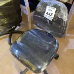 LOTE 443 - 01 CADEIRA PARA ESCRITÓRIO. (NO ESTADO) ATENÇÃO! FAZER A VISITAÇÃO ANTES DE ARREMATAR, NÃO SABEMOS SE FUNCIONA. LEILÃO NÃO TEM GARANTIA E NEM DEVOLUÇÃO, SUJEITO A POSSÍVEIS AVARIAS VISÍVEIS/OCULTAS E/OU AUSÊNCIA DE COMPONENTES.