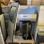 LOTE 413 - 01 IMPRESSORA BROTHER GT 541 E 01 PORTA TRASEIRA LADO ESQUERDO DO SPRINTER. (NO ESTADO) ATENÇÃO! FAZER A VISITAÇÃO ANTES DE ARREMATAR, NÃO SABEMOS SE FUNCIONA. LEILÃO NÃO TEM GARANTIA E NEM DEVOLUÇÃO, SUJEITO A POSSÍVEIS AVARIAS VISÍVEIS/OCULTAS E/OU AUSÊNCIA DE COMPONENTES.