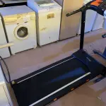 LOTE 429 - 01 ESTEIRA ERGOMÉTRICA ENERGY DREAM FITNESS. (NO ESTADO) ATENÇÃO! FAZER A VISITAÇÃO ANTES DE ARREMATAR, NÃO SABEMOS SE FUNCIONA. LEILÃO NÃO TEM GARANTIA E NEM DEVOLUÇÃO, SUJEITO A POSSÍVEIS AVARIAS VISÍVEIS/OCULTAS E/OU AUSÊNCIA DE COMPONENTES.
