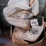 LOTE 040 - 01 LOTE COM TAMPAS PARA FERRO E LOTE COM ESPAÇADORES PARA.  (NO ESTADO) ATENÇÃO! FAZER A VISITAÇÃO ANTES DE ARREMATAR, NÃO SABEMOS SE FUNCIONA. LEILÃO NÃO TEM GARANTIA E NEM DEVOLUÇÃO, SUJEITO A POSSÍVEIS AVARIAS VISÍVEIS/OCULTAS E/OU AUSÊNCIA DE COMPONENTES.