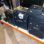 LOTE 464 - 03 FRAGMENTADORAS DE PAPEL. (NO ESTADO) ATENÇÃO! FAZER A VISITAÇÃO ANTES DE ARREMATAR, NÃO SABEMOS SE FUNCIONA. LEILÃO NÃO TEM GARANTIA E NEM DEVOLUÇÃO, SUJEITO A POSSÍVEIS AVARIAS VISÍVEIS/OCULTAS E/OU AUSÊNCIA DE COMPONENTES.