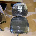 LOTE 443 - 01 CADEIRA PARA ESCRITÓRIO. (NO ESTADO) ATENÇÃO! FAZER A VISITAÇÃO ANTES DE ARREMATAR, NÃO SABEMOS SE FUNCIONA. LEILÃO NÃO TEM GARANTIA E NEM DEVOLUÇÃO, SUJEITO A POSSÍVEIS AVARIAS VISÍVEIS/OCULTAS E/OU AUSÊNCIA DE COMPONENTES.