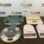LOTE 372 - 05 BALANÇAS MARCAS E MODELOS DIVERSOS. (NO ESTADO) ATENÇÃO! FAZER A VISITAÇÃO ANTES DE ARREMATAR, NÃO SABEMOS SE FUNCIONA. LEILÃO NÃO TEM GARANTIA E NEM DEVOLUÇÃO, SUJEITO A POSSÍVEIS AVARIAS VISÍVEIS/OCULTAS E/OU AUSÊNCIA DE COMPONENTES.