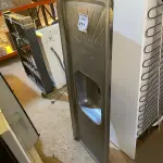 LOTE 411 - 01 PIA EM INOX 1,50CM X 0,53CM COM TORNEIRA. (NO ESTADO) ATENÇÃO! FAZER A VISITAÇÃO ANTES DE ARREMATAR, NÃO SABEMOS SE FUNCIONA. LEILÃO NÃO TEM GARANTIA E NEM DEVOLUÇÃO, SUJEITO A POSSÍVEIS AVARIAS VISÍVEIS/OCULTAS E/OU AUSÊNCIA DE COMPONENTES.