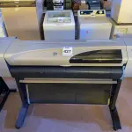 LOTE 427 - 01 PLOTHER HP DESINGJET 500PS. (NO ESTADO) ATENÇÃO! FAZER A VISITAÇÃO ANTES DE ARREMATAR, NÃO SABEMOS SE FUNCIONA. LEILÃO NÃO TEM GARANTIA E NEM DEVOLUÇÃO, SUJEITO A POSSÍVEIS AVARIAS VISÍVEIS/OCULTAS E/OU AUSÊNCIA DE COMPONENTES.