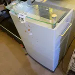 LOTE 435 - 01 BALCÃO PARA CAIXA. (NO ESTADO) ATENÇÃO! FAZER A VISITAÇÃO ANTES DE ARREMATAR, NÃO SABEMOS SE FUNCIONA. LEILÃO NÃO TEM GARANTIA E NEM DEVOLUÇÃO, SUJEITO A POSSÍVEIS AVARIAS VISÍVEIS/OCULTAS E/OU AUSÊNCIA DE COMPONENTES.