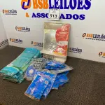 LOTE 513 - 01 LOTE COM LUVAS EMBORRACHADAS, MÁSCARAS DE PROTEÇÃO E 01 ESPELHO PEQUENO. (NO ESTADO) ATENÇÃO! FAZER A VISITAÇÃO ANTES DE ARREMATAR, NÃO SABEMOS SE FUNCIONA. LEILÃO NÃO TEM GARANTIA E NEM DEVOLUÇÃO, SUJEITO A POSSÍVEIS AVARIAS VISÍVEIS/OCULTAS E/OU AUSÊNCIA DE COMPONENTES.