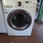 LOTE 062 - 01 MÁQUINA DE LAVAR ROUPAS LG 07 KG 220VOLTS.  (NO ESTADO) ATENÇÃO! FAZER A VISITAÇÃO ANTES DE ARREMATAR, NÃO SABEMOS SE FUNCIONA. LEILÃO NÃO TEM GARANTIA E NEM DEVOLUÇÃO, SUJEITO A POSSÍVEIS AVARIAS VISÍVEIS/OCULTAS E/OU AUSÊNCIA DE COMPONENTES.