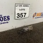 LOTE 357 - 11 BROCAS 8 PARA MADEIRA. (NO ESTADO) ATENÇÃO! FAZER A VISITAÇÃO ANTES DE ARREMATAR, NÃO SABEMOS SE FUNCIONA. LEILÃO NÃO TEM GARANTIA E NEM DEVOLUÇÃO, SUJEITO A POSSÍVEIS AVARIAS VISÍVEIS/OCULTAS E/OU AUSÊNCIA DE COMPONENTES.