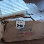 LOTE 045 - 01 LOTE COM GRELHAS EM PLÁSTICO.  (NO ESTADO) ATENÇÃO! FAZER A VISITAÇÃO ANTES DE ARREMATAR, NÃO SABEMOS SE FUNCIONA. LEILÃO NÃO TEM GARANTIA E NEM DEVOLUÇÃO, SUJEITO A POSSÍVEIS AVARIAS VISÍVEIS/OCULTAS E/OU AUSÊNCIA DE COMPONENTES.