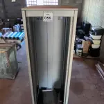 LOTE 059 - 01 RACK PARA SERVIDOR SEM PORTA.  (NO ESTADO) ATENÇÃO! FAZER A VISITAÇÃO ANTES DE ARREMATAR, NÃO SABEMOS SE FUNCIONA. LEILÃO NÃO TEM GARANTIA E NEM DEVOLUÇÃO, SUJEITO A POSSÍVEIS AVARIAS VISÍVEIS/OCULTAS E/OU AUSÊNCIA DE COMPONENTES.
