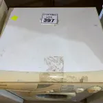 LOTE 397 - 01 MÁQUINA DE LAVAR ROUPAS CONTINENTAL. (NO ESTADO) ATENÇÃO! FAZER A VISITAÇÃO ANTES DE ARREMATAR, NÃO SABEMOS SE FUNCIONA. LEILÃO NÃO TEM GARANTIA E NEM DEVOLUÇÃO, SUJEITO A POSSÍVEIS AVARIAS VISÍVEIS/OCULTAS E/OU AUSÊNCIA DE COMPONENTES.