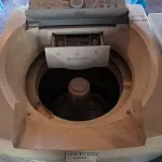 LOTE 064 - 01 MÁQUINA DE LAVAR ROUPAS BRASTEMP 11 KG 220VOLTS.  (NO ESTADO) ATENÇÃO! FAZER A VISITAÇÃO ANTES DE ARREMATAR, NÃO SABEMOS SE FUNCIONA. LEILÃO NÃO TEM GARANTIA E NEM DEVOLUÇÃO, SUJEITO A POSSÍVEIS AVARIAS VISÍVEIS/OCULTAS E/OU AUSÊNCIA DE COMPONENTES.