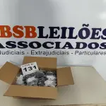 LOTE 131 - 01 LOTE C/ ACESSÓRIOS PARA ESQUADRIAS DE ALUMÍNIO (NO ESTADO, NÃO SABEMOS SE FUNCIONA. LEILÃO NÃO TEM GARANTIA E NEM DEVOLUÇÃO, SUJEITO A POSSÍVEIS AVARIAS VISÍVEIS/OCULTAS E/OU AUSÊNCIA DE COMPONENTES)