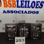 LOTE 253 - 03 - KITS JOGO TALHERES LINHA SANKIT 20 PEÇAS PRATA - PREMIUM (NO ESTADO, NÃO SABEMOS SE FUNCIONA. LEILÃO NÃO TEM GARANTIA E NEM DEVOLUÇÃO, SUJEITO A POSSÍVEIS AVARIAS VISÍVEIS/OCULTAS E/OU AUSÊNCIA DE COMPONENTES)