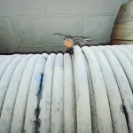 LOTE 108 - 01 CARRETEL COM CABO 150MM NA COR PRETA (1KV) COM 98,00 METROS.  (NO ESTADO) ATENÇÃO! FAZER A VISITAÇÃO ANTES DE ARREMATAR, NÃO SABEMOS SE FUNCIONA. LEILÃO NÃO TEM GARANTIA E NEM DEVOLUÇÃO, SUJEITO A POSSÍVEIS AVARIAS VISÍVEIS/OCULTAS E/OU AUSÊNCIA DE COMPONENTES.