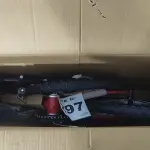LOTE 297 - 01 - BICICLETA HOUSTON TRUP ARO 20 VERMELHA - TR202R (NO ESTADO, NÃO SABEMOS SE FUNCIONA. LEILÃO NÃO TEM GARANTIA E NEM DEVOLUÇÃO, SUJEITO A POSSÍVEIS AVARIAS VISÍVEIS/OCULTAS E/OU AUSÊNCIA DE COMPONENTES)