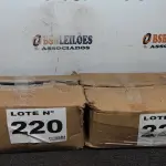LOTE 220 - 26 - SELANTE PU 40 SACHÊ PROFISSIONAL 800G TYTAN (NO ESTADO, NÃO SABEMOS SE FUNCIONA. LEILÃO NÃO TEM GARANTIA E NEM DEVOLUÇÃO, SUJEITO A POSSÍVEIS AVARIAS VISÍVEIS/OCULTAS E/OU AUSÊNCIA DE COMPONENTES)