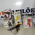 LOTE 071 - 06 – ELETRODOMÉSTICOS DIVERSOS (NO ESTADO, NÃO SABEMOS SE FUNCIONA. LEILÃO NÃO TEM GARANTIA E NEM DEVOLUÇÃO, SUJEITO A POSSÍVEIS AVARIAS VISÍVEIS/OCULTAS E/OU AUSÊNCIA DE COMPONENTES)