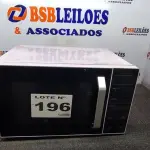 LOTE 196 - 01 - FORNO MICRO-ONDAS 35L BRANCO E PRETO MIDEA 220V MXSA35P2 (NO ESTADO, NÃO SABEMOS SE FUNCIONA. LEILÃO NÃO TEM GARANTIA E NEM DEVOLUÇÃO, SUJEITO A POSSÍVEIS AVARIAS VISÍVEIS/OCULTAS E/OU AUSÊNCIA DE COMPONENTES)