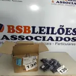 LOTE 130 - 01 LOTE C/ ACESSÓRIOS PARA ESQUADRIAS DE ALUMÍNIO (NO ESTADO, NÃO SABEMOS SE FUNCIONA. LEILÃO NÃO TEM GARANTIA E NEM DEVOLUÇÃO, SUJEITO A POSSÍVEIS AVARIAS VISÍVEIS/OCULTAS E/OU AUSÊNCIA DE COMPONENTES)
