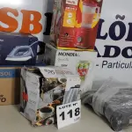 LOTE 118 - 06 – ELETRODOMÉSTICOS DIVERSOS (NO ESTADO, NÃO SABEMOS SE FUNCIONA. LEILÃO NÃO TEM GARANTIA E NEM DEVOLUÇÃO, SUJEITO A POSSÍVEIS AVARIAS VISÍVEIS/OCULTAS E/OU AUSÊNCIA DE COMPONENTES)