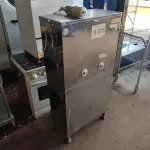 LOTE 189 - 01 - BEBEDOURO 50 LITROS INDUSTRIAL NARDIN (NO ESTADO, NÃO SABEMOS SE FUNCIONA. LEILÃO NÃO TEM GARANTIA E NEM DEVOLUÇÃO, SUJEITO A POSSÍVEIS AVARIAS VISÍVEIS/OCULTAS E/OU AUSÊNCIA DE COMPONENTES)