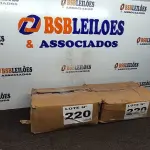 LOTE 220 - 26 - SELANTE PU 40 SACHÊ PROFISSIONAL 800G TYTAN (NO ESTADO, NÃO SABEMOS SE FUNCIONA. LEILÃO NÃO TEM GARANTIA E NEM DEVOLUÇÃO, SUJEITO A POSSÍVEIS AVARIAS VISÍVEIS/OCULTAS E/OU AUSÊNCIA DE COMPONENTES)