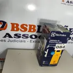 LOTE 084 - 01 - LAVADORA DE ALTA PRESSÃO ELECTROLUX 1800PSI EWS30 - 127V (NO ESTADO, NÃO SABEMOS SE FUNCIONA. LEILÃO NÃO TEM GARANTIA E NEM DEVOLUÇÃO, SUJEITO A POSSÍVEIS AVARIAS VISÍVEIS/OCULTAS E/OU AUSÊNCIA DE COMPONENTES)