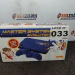 LOTE 033 - 01 - VÍDEO GAME CONSOLE TECTOY SEGA MASTER SYSTEM EVOLUTION STANDARD (NO ESTADO, NÃO SABEMOS SE FUNCIONA. LEILÃO NÃO TEM GARANTIA E NEM DEVOLUÇÃO, SUJEITO A POSSÍVEIS AVARIAS VISÍVEIS/OCULTAS E/OU AUSÊNCIA DE COMPONENTES)
