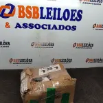 LOTE 151 - 01 LOTE C/ PARAFUSOS PARA PAINEL SOLAR (NO ESTADO, NÃO SABEMOS SE FUNCIONA. LEILÃO NÃO TEM GARANTIA E NEM DEVOLUÇÃO, SUJEITO A POSSÍVEIS AVARIAS VISÍVEIS/OCULTAS E/OU AUSÊNCIA DE COMPONENTES)