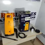 LOTE 119 - 01 - LAVADORA DE ALTA PRESSÃO ELECTROLUX 1800PSI EWS30 - 127V (NO ESTADO, NÃO SABEMOS SE FUNCIONA. LEILÃO NÃO TEM GARANTIA E NEM DEVOLUÇÃO, SUJEITO A POSSÍVEIS AVARIAS VISÍVEIS/OCULTAS E/OU AUSÊNCIA DE COMPONENTES)