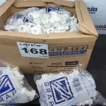 LOTE 168 - 300 - VÁLVULAS LAVATÓRIO PLÁSTICA BRANCO (NO ESTADO, NÃO SABEMOS SE FUNCIONA. LEILÃO NÃO TEM GARANTIA E NEM DEVOLUÇÃO, SUJEITO A POSSÍVEIS AVARIAS VISÍVEIS/OCULTAS E/OU AUSÊNCIA DE COMPONENTES)