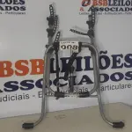 LOTE 008 - 01 - SUPORTE BICICLETA PARA CARRO (NO ESTADO, NÃO SABEMOS SE FUNCIONA. LEILÃO NÃO TEM GARANTIA E NEM DEVOLUÇÃO, SUJEITO A POSSÍVEIS AVARIAS VISÍVEIS/OCULTAS E/OU AUSÊNCIA DE COMPONENTES)