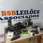 LOTE 155 - 01 LOTE COM DIVERSOS ELETRÔNICOS, FONTES, 01 PLACA DE VÍDEO. (NO ESTADO) ATENÇÃO! FAZER A VISITAÇÃO ANTES DE ARREMATAR, NÃO SABEMOS SE FUNCIONA. LEILÃO NÃO TEM GARANTIA E NEM DEVOLUÇÃO, SUJEITO A POSSÍVEIS AVARIAS VISÍVEIS/OCULTAS E/OU AUSÊNCIA DE COMPONENTES.