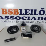 LOTE 017 - 01 CD PIONEER COM BLUETOOTH E USB, 01 PAR DE TS PIONEER, 01 TWEETER E 01 FRENTE CD PIONEER. (NO ESTADO) ATENÇÃO! FAZER A VISITAÇÃO ANTES DE ARREMATAR, NÃO SABEMOS SE FUNCIONA. LEILÃO NÃO TEM GARANTIA E NEM DEVOLUÇÃO, SUJEITO A POSSÍVEIS AVARIAS VISÍVEIS/OCULTAS E/OU AUSÊNCIA DE COMPONENTES.