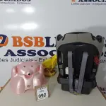 LOTE 092 - 01 CADEIRINHA INFANTIL PARA CARRO E 01 PINICO.  (NO ESTADO) ATENÇÃO! FAZER A VISITAÇÃO ANTES DE ARREMATAR, NÃO SABEMOS SE FUNCIONA. LEILÃO NÃO TEM GARANTIA E NEM DEVOLUÇÃO, SUJEITO A POSSÍVEIS AVARIAS VISÍVEIS/OCULTAS E/OU AUSÊNCIA DE COMPONENTES.
